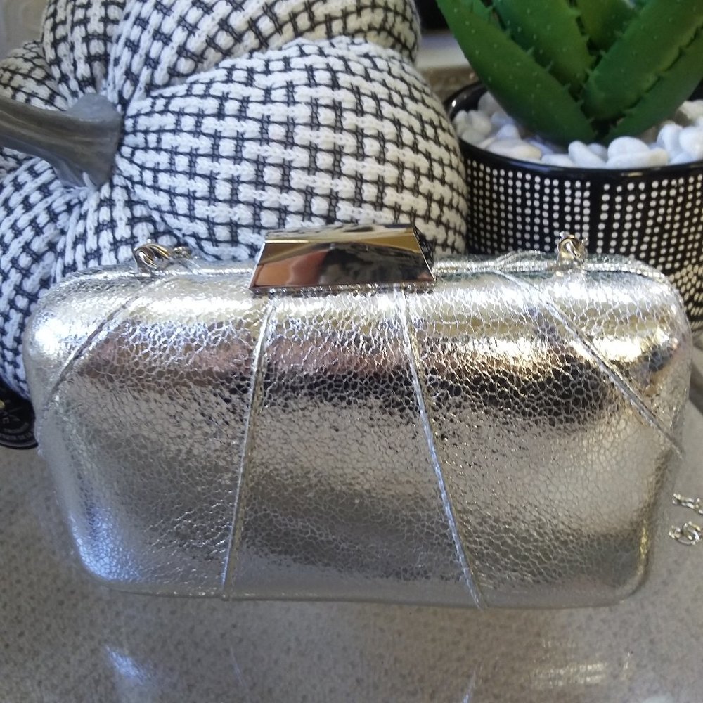 VINTAGE GLAM Silver BOX Chain BAG OH MY!